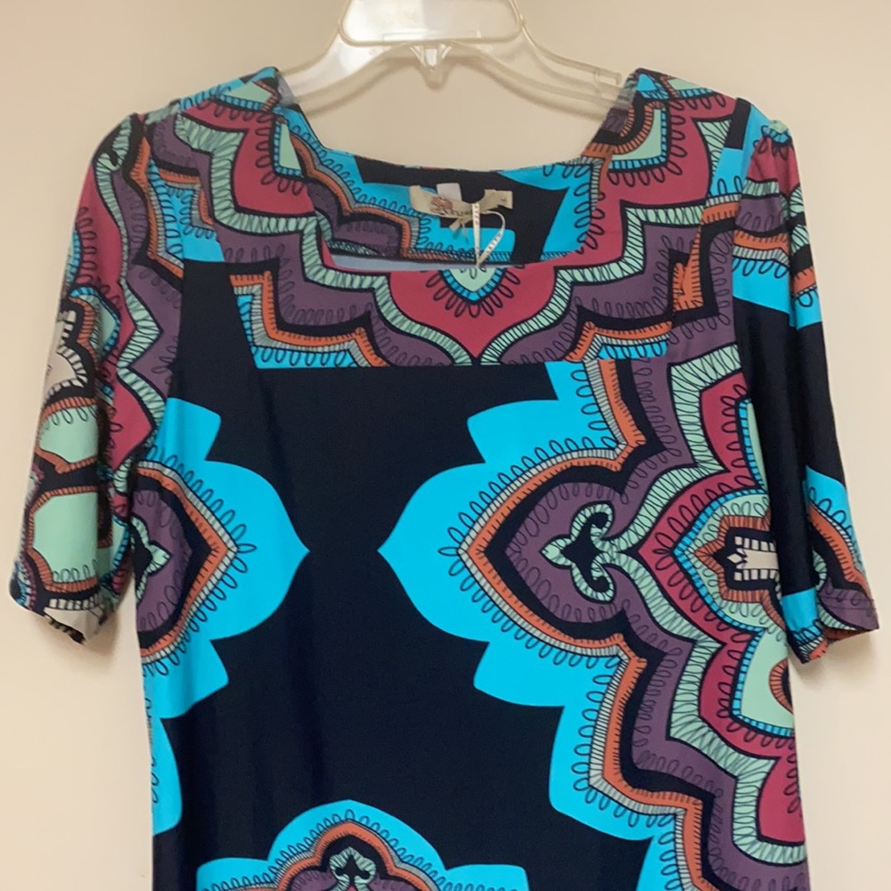Aryeh Collection Dress - Picture 2 of 3